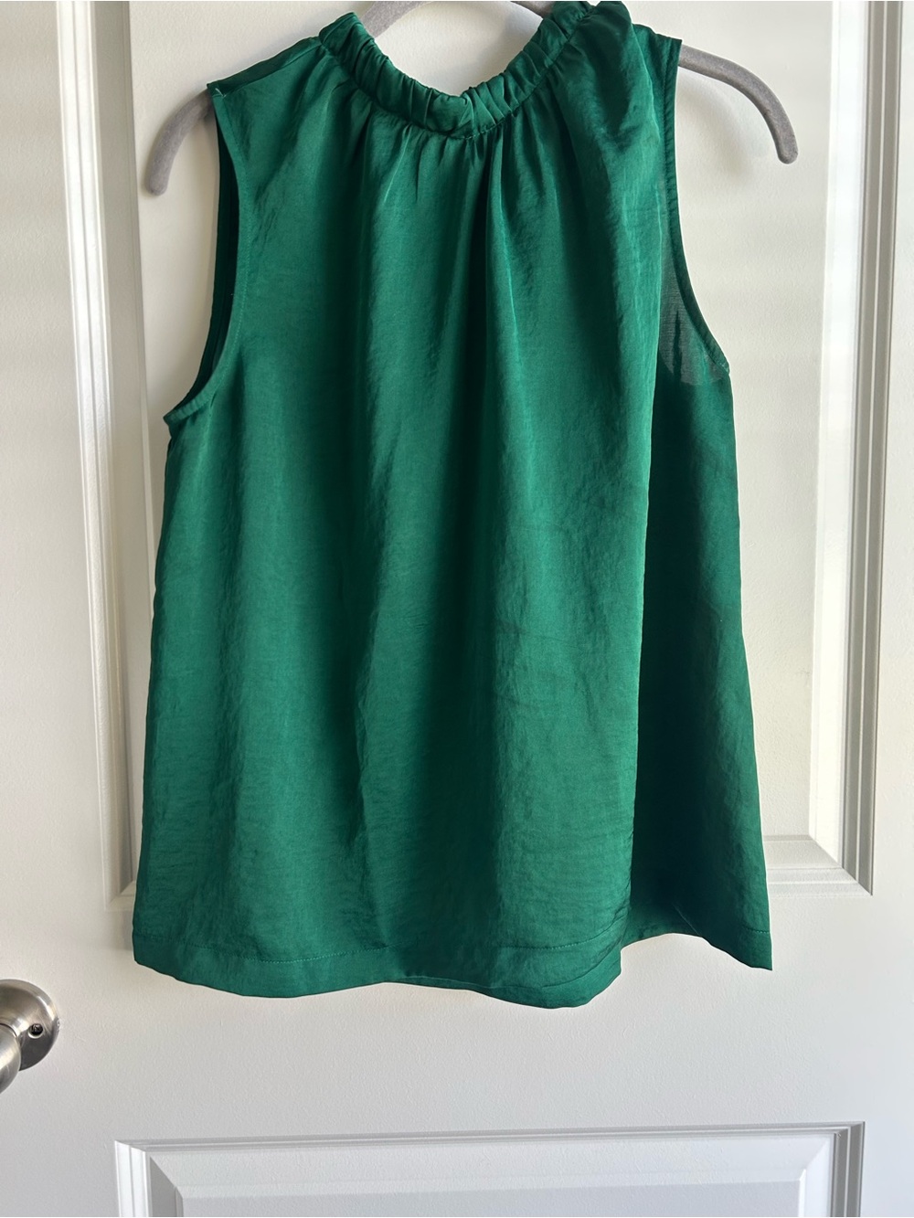 Ann Taylor Emerald Green Sleeveless Gathered Neck Camisole